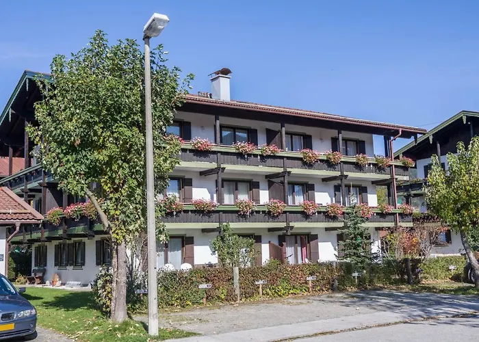 Marinas Alpenblick Apartment *